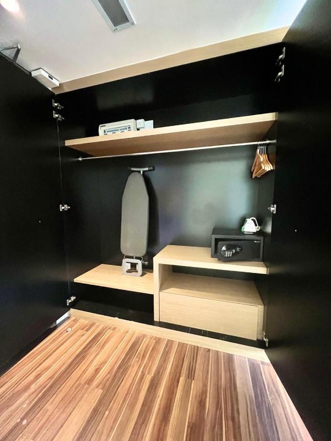 Apartment D'majestic By Lush Living