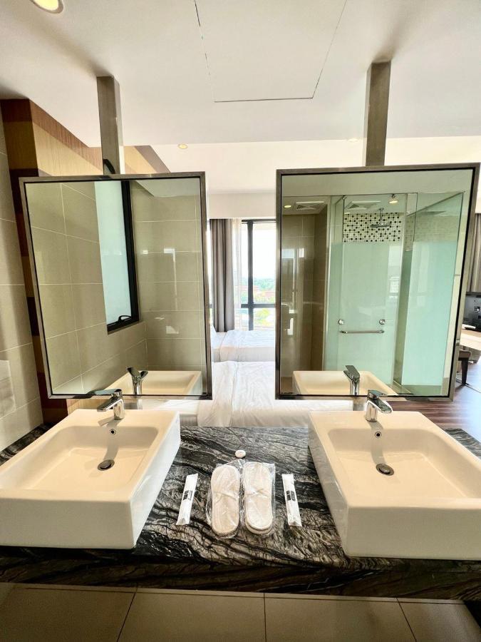 Apartment D'majestic By Lush Living